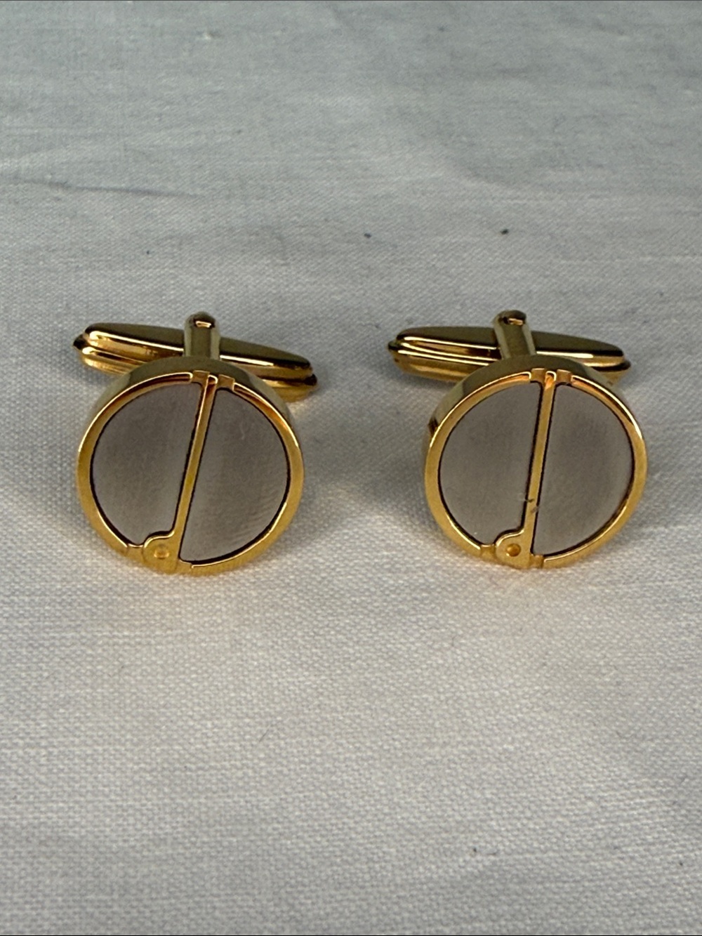 Vintage Dunhill Two Tone Round Cufflinks Gold Silver Tone .75" England Pair [|]